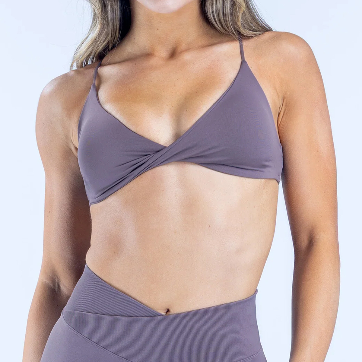 Vision Twist Front Sports Bra  - Quick Dry Underwear 리뷰 및 가격